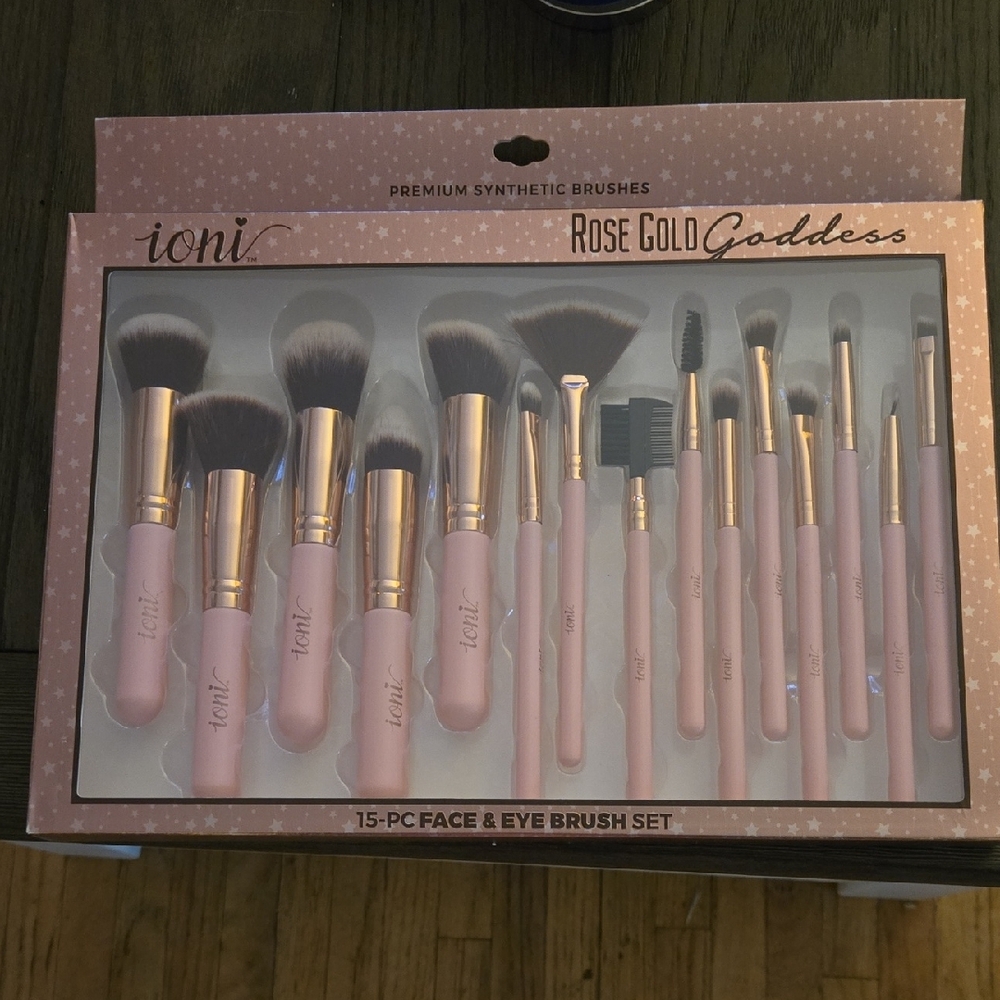 IONI London Rose Gold Goddess Brush Collection, NWOT. - Picture 2 of 7